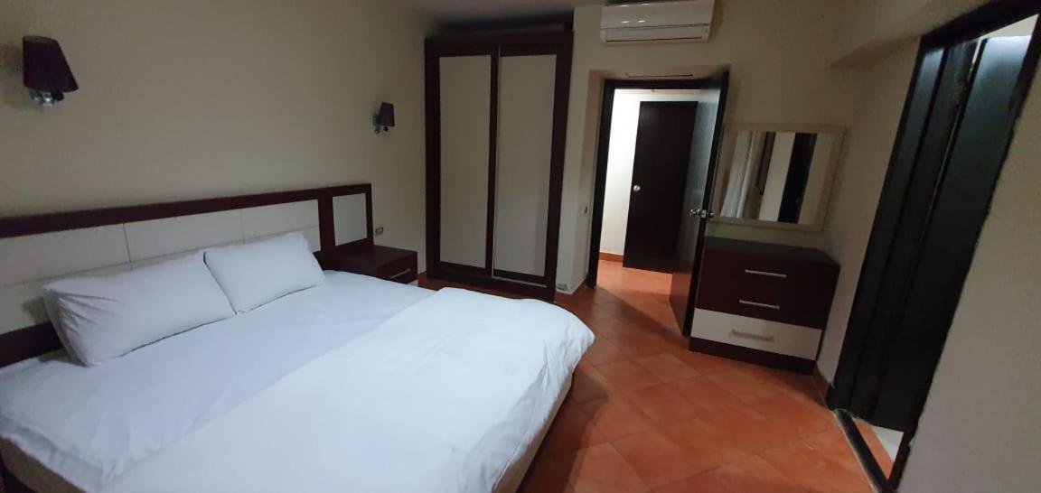 Porto Sokhna Pyramids Apartments With Sea View Families Only Ain Sukhna Ngoại thất bức ảnh